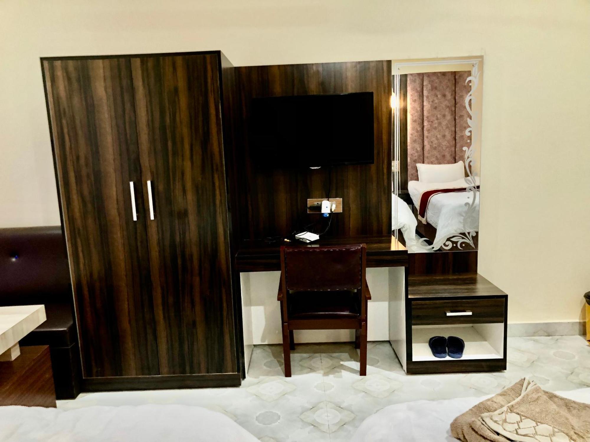 Hotel Hot Pot, Dhangadhi Dış mekan fotoğraf